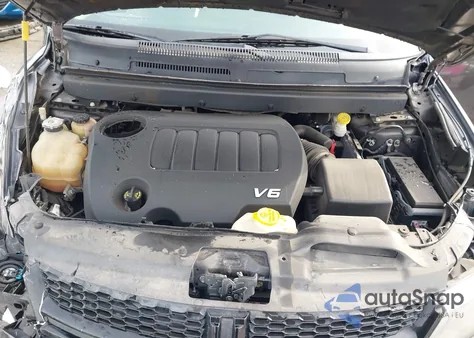 2018 Dodge Journey Crossroad z USA, uszkodzony, nr VIN 3C4PDCGG8JT475679